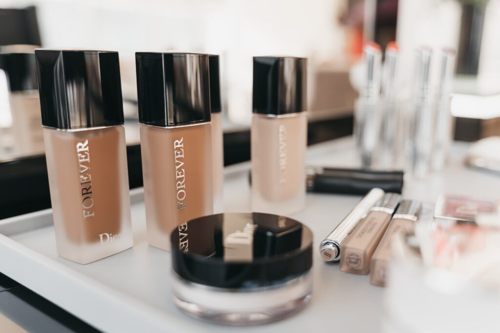 Guide to Selecting the Right Foundation Shade and Coverage